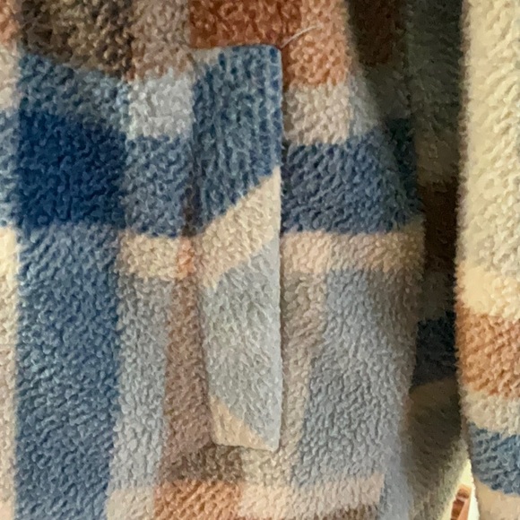 Thread & Supply Shacket Medium - Picture 3 of 5